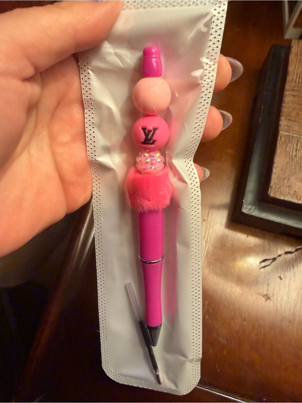 GIVY Fashion Pink Decorative Ballpoint Pen with Charm